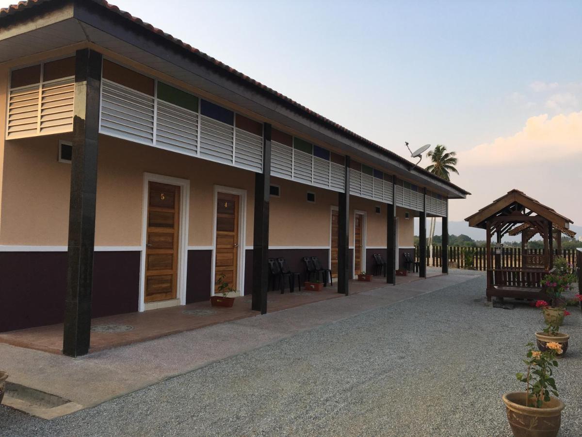 D’ Village Cottage Pantai Cenang  Esterno foto