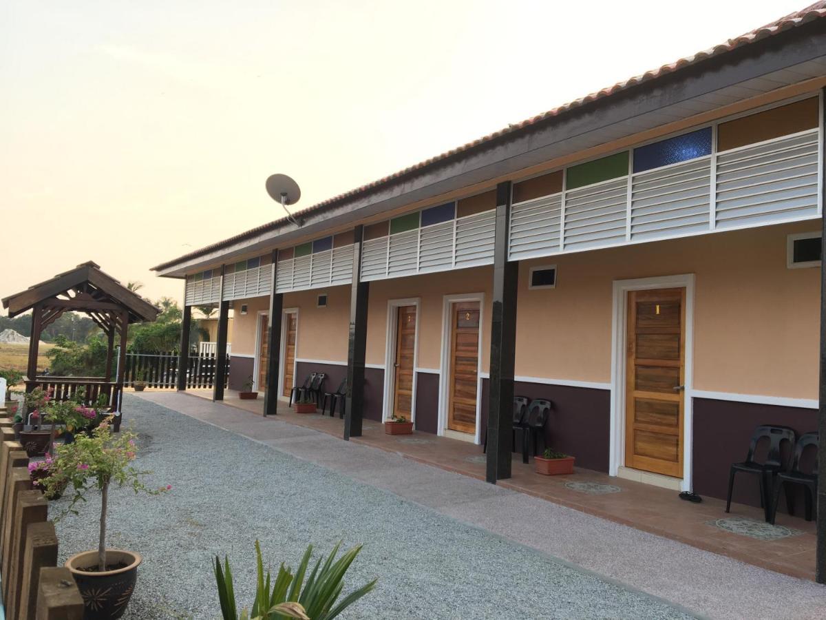 D’ Village Cottage Pantai Cenang  Esterno foto