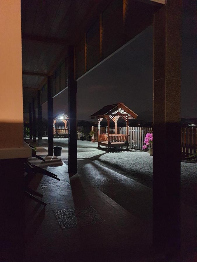 D’ Village Cottage Pantai Cenang  Esterno foto