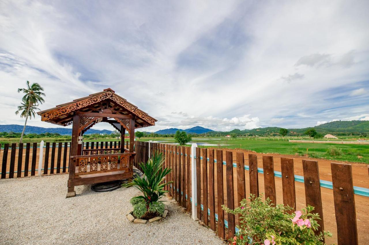 D’ Village Cottage Pantai Cenang  Esterno foto